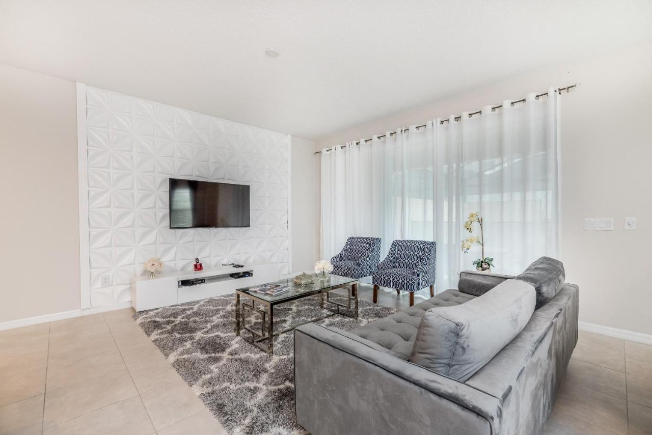 Solara Resort Townhome, 15 Minutes From Disney 키시미 외부 사진
